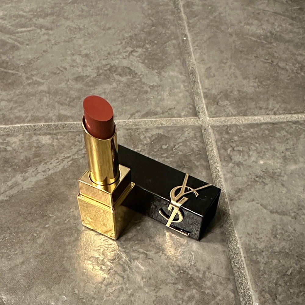 Yves Saint Laurent Lipstick The Bold #14 Nude Tribute